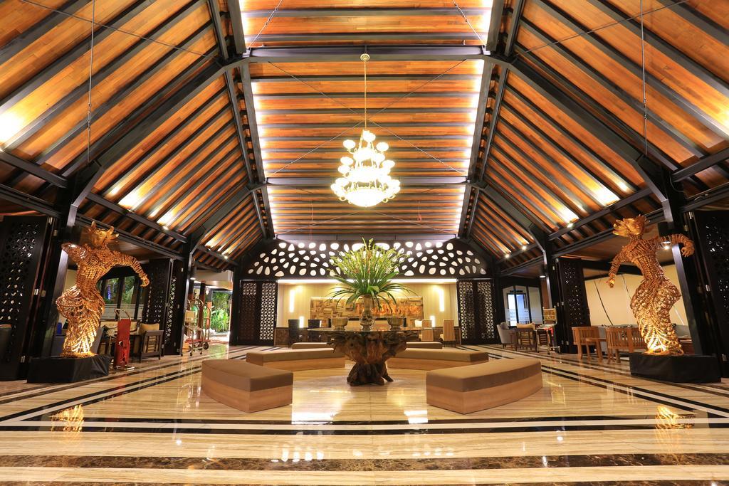 Ijen Suites Resort & Convention Malang Exterior photo